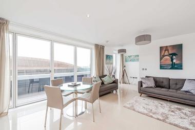 Stunning Two Bedroom Two Bathroom Apartment at Peloton Avenue, Queen Elizabeth Olympic Park, E20, 1GY