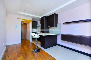 Fantastic one bedroomed apartment at RITHERDON ROAD, BALHAM, SW17, 8QD