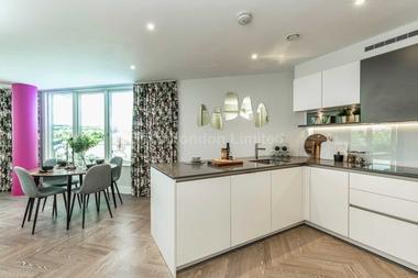 Luxurious specification apartment at The Glasshouse at London Square Caledonian Road, London, N7 9BQ, 9BQ
