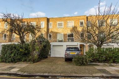 Beautiful family home in central Putney location at HOWARDS LANE PUTNEY, SW15, 6QF