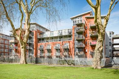 One Bedroom Apartment at Southwold Road, Upper Clapton, 9PB
