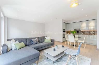 Two spacious double bedrooms at HIGH STREET, WIMBLEDON SW19, 7RG